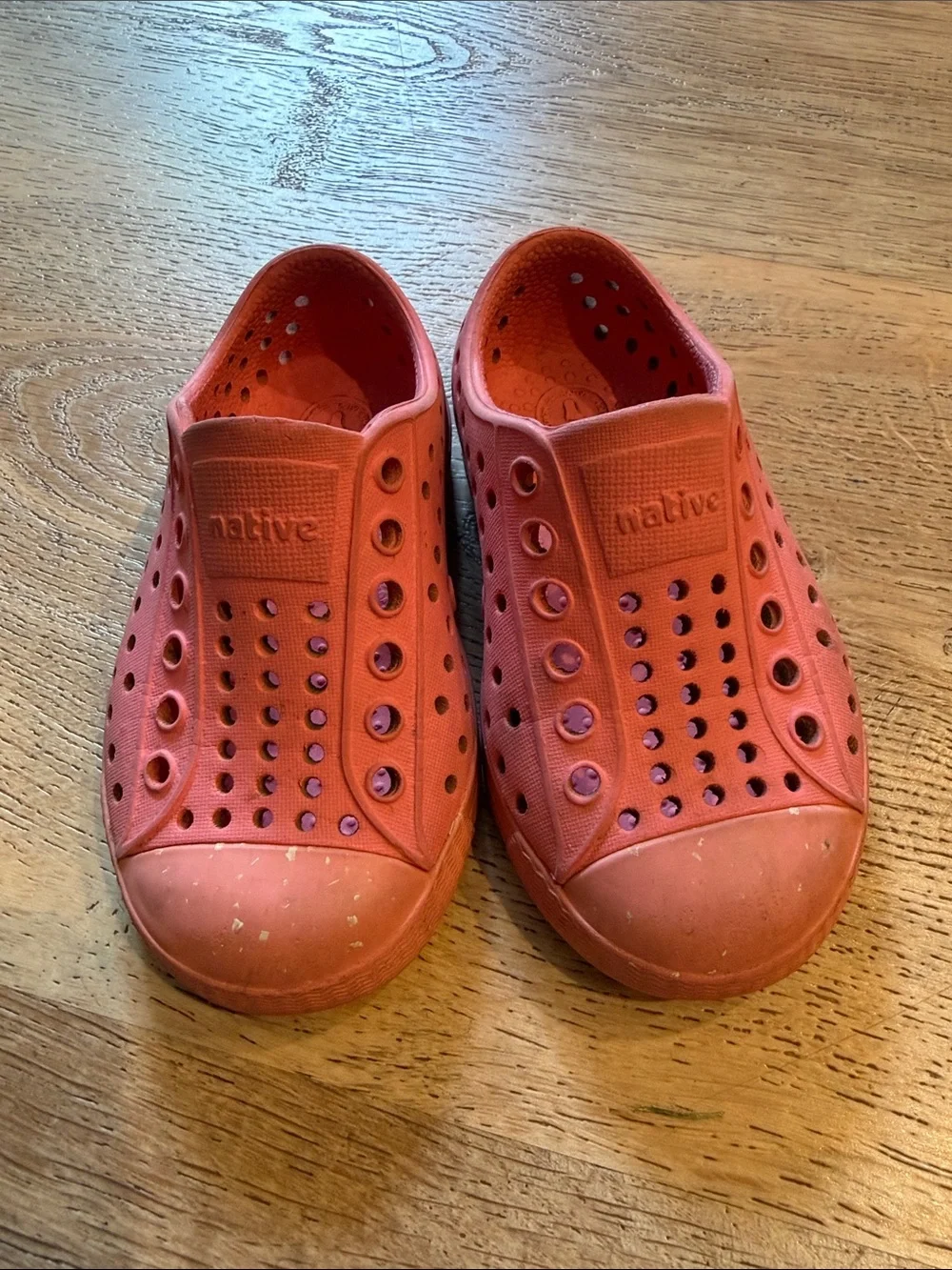 Native Jefferson Kids Slip-On Water Shoes in Coral Pink